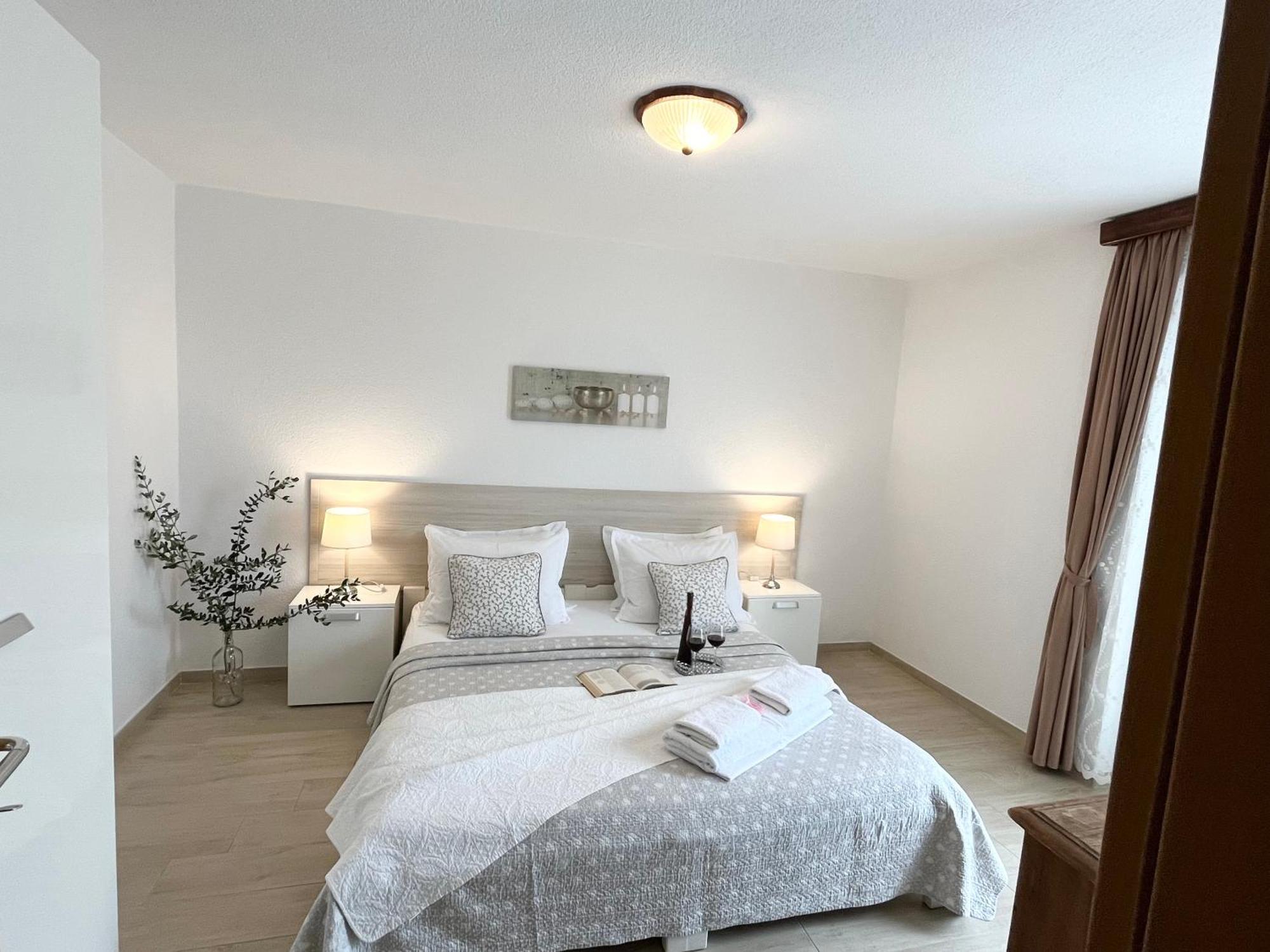 Apartments Irma Baška Voda Εξωτερικό φωτογραφία